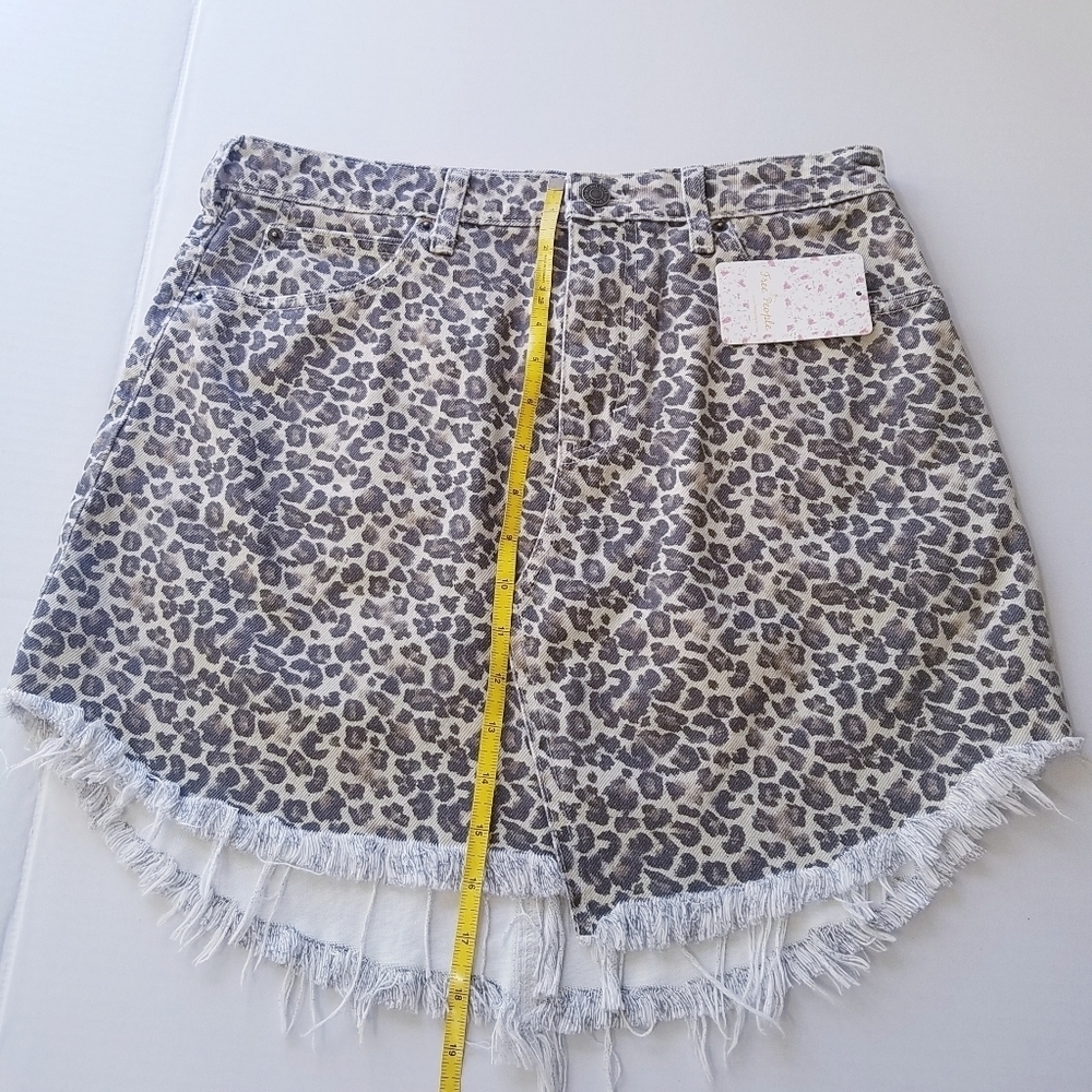 🌸 NEW Free People | Bailey Leopard‎ Print Denim Skirt 29 - Picture 10 of 15
